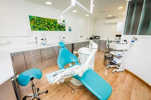 Gnatos Clínica Dental image
