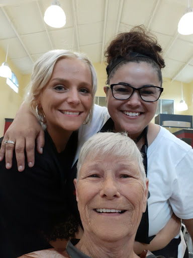 Beauty School «Empire Beauty School», reviews and photos, 554 Westport Rd, Elizabethtown, KY 42701, USA