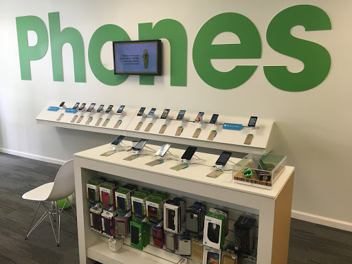 Cell Phone Store «Cricket Wireless Authorized Retailer», reviews and photos, 169 S Wellwood Ave, Lindenhurst, NY 11757, USA