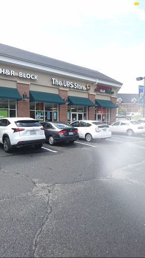 Shipping and Mailing Service «The UPS Store», reviews and photos, 10332 Main Street, Fairfax, VA 22030, USA