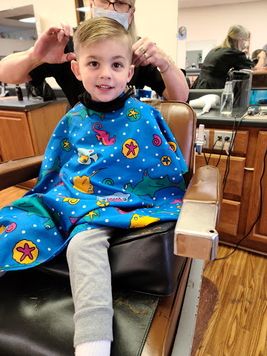 Barber Shop «Cornerstone Barber Shop», reviews and photos, 212 W Grand River Ave, Howell, MI 48843, USA