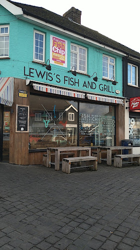 Lewis’s Fish & Grill - Restaurant