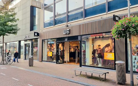 WE Fashion Apeldoorn - Hoofdstraat image