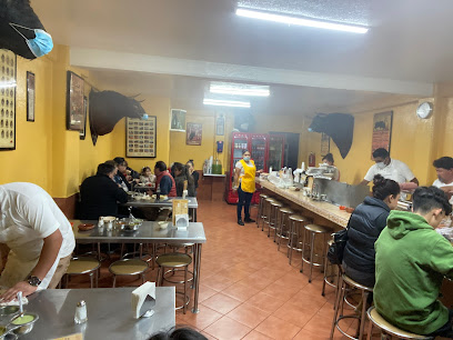 Tacos de Cabeza 'Marcos y Gloria'