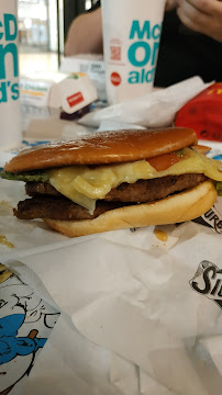 Cheeseburger du Restauration rapide McDonald's à Rennes - n°2