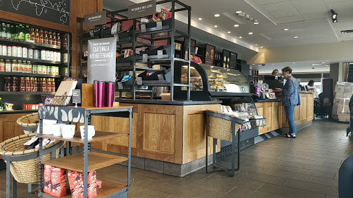 Coffee Shop «Starbucks», reviews and photos, 1 Parker Harding Plaza, Westport, CT 06880, USA