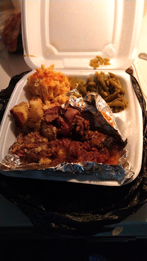 Liquor Store «Mirage Liquor Shoppe», reviews and photos, 13887 Gratiot Ave, Detroit, MI 48205, USA