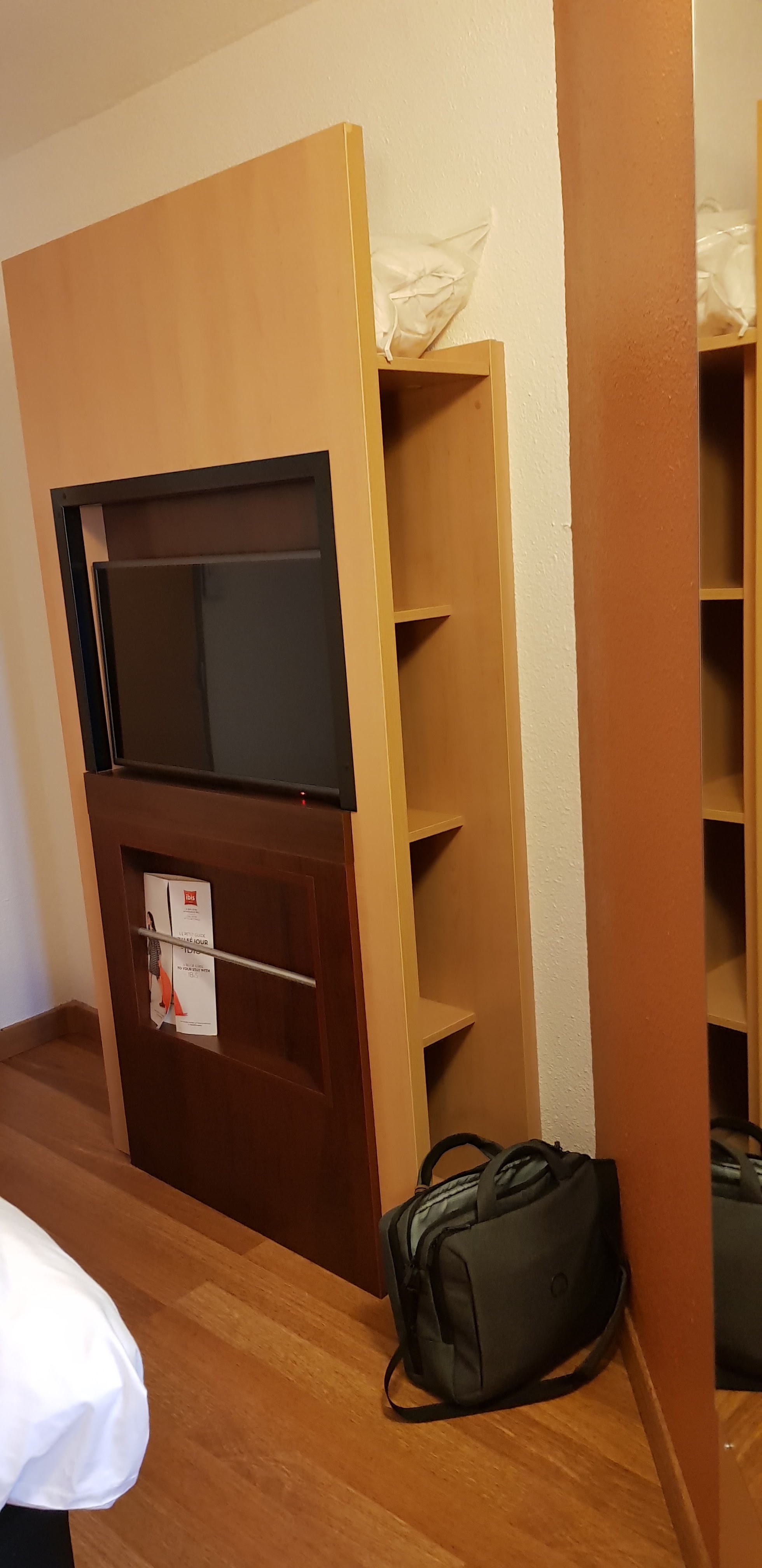 Photo n° 2 de l'avis de Khalif.a fait le 19/03/2018 à 15:52