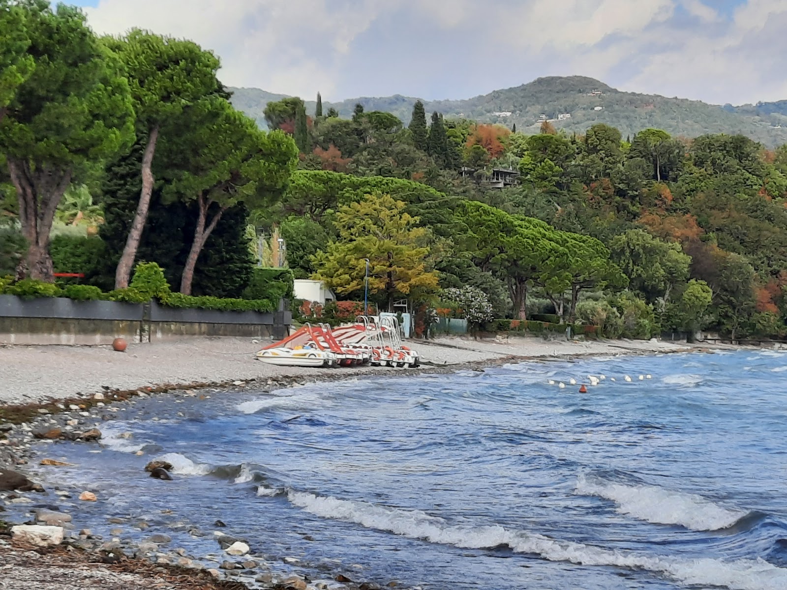 Foto de Spiaggia Baia del Vento - buen lugar amigable para mascotas para vacacionar