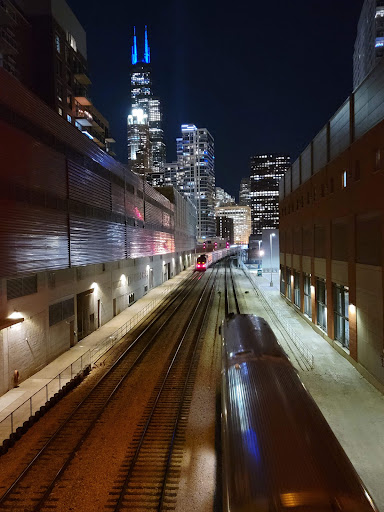 Shopping Mall «The Shops at Roosevelt Collection», reviews and photos, 150 W Roosevelt Rd, Chicago, IL 60605, USA