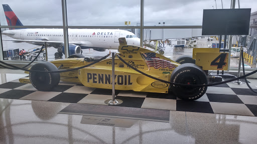 Lounge «Delta Sky Club», reviews and photos, 7800 Col. H. Weir Cook Memorial Dr, Indianapolis, IN 46241, USA