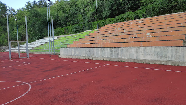 Отзиви за Футболно и баскетболно игрище в Враца - Спортен комплекс