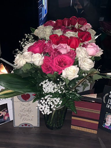 Florist «Victorian Rose Florist», reviews and photos, 53 Main St, Hebron, CT 06248, USA