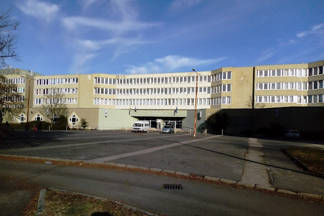 Értékelések erről a helyről: Pécsi Tudományegyetem Egészségtudományi Kar Kaposvári Képzési Központ, Kaposvár - Egyetem
