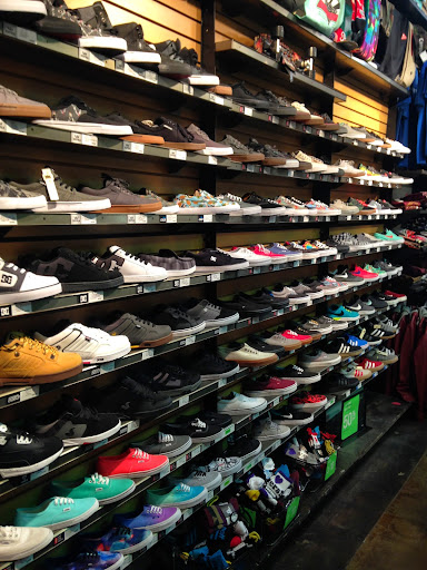 Clothing Store «Zumiez», reviews and photos, 6191 S State St #1275, Murray, UT 84107, USA