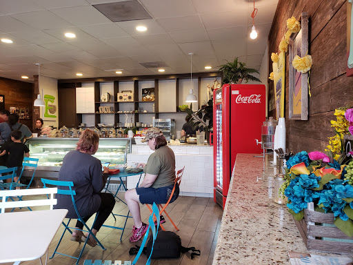 Bakery «Oui Desserts», reviews and photos, 3411 Kirby Dr, Houston, TX 77098, USA