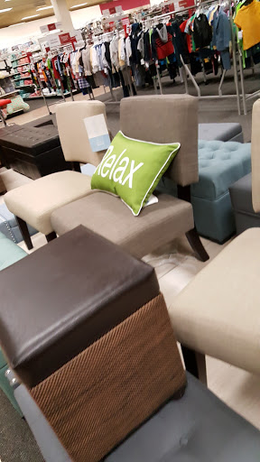 Clothing Store «Burlington Coat Factory», reviews and photos, 1716 Jantzen Beach Center, Portland, OR 97217, USA