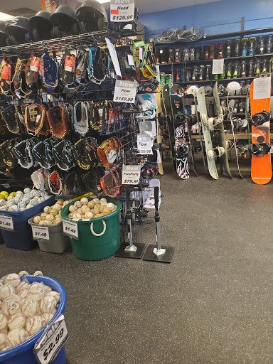 Sporting Goods Store «Play It Again Sports - Twinsburg, OH», reviews and photos, 8870 Darrow Rd, Twinsburg, OH 44087, USA