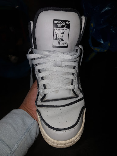 Thrift Store «Goodwill Industries Outlet Store & Donation Center», reviews and photos, 47-47 Van Dam St, Queens, NY 11101, USA