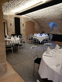 Atmosphère du Restaurant français Les Jardins de la Cloche à Dijon - n°7