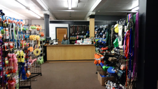 Pet Supply Store «Dog Daze Natural Pet Market», reviews and photos, 105 S Meridian B, Puyallup, WA 98371, USA