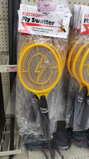 Hardware Store «Harbor Freight Tools», reviews and photos, 3660 E Foothill Blvd, Pasadena, CA 91107, USA