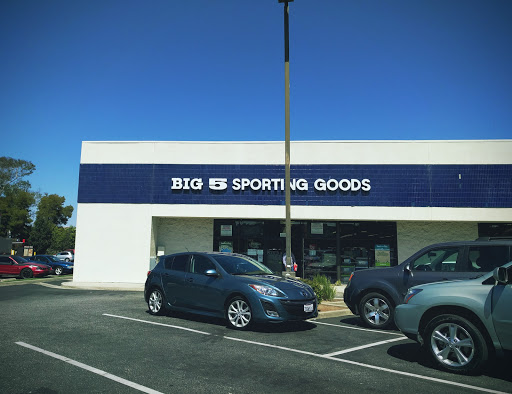 Sporting Goods Store «Big 5 Sporting Goods - San Mateo», reviews and photos, 2825 S El Camino Real, San Mateo, CA 94403, USA