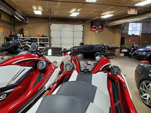 Car Stereo Store «WOW Electronics», reviews and photos, 21165 Gratiot Ave, Eastpointe, MI 48021, USA