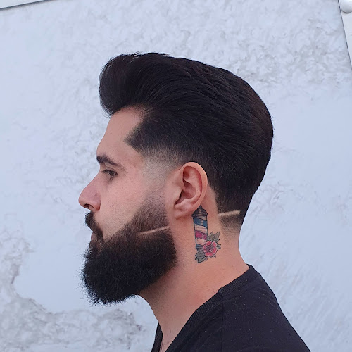 Opinii despre Barberiko Lampis în Αριδαία - Κουρείο