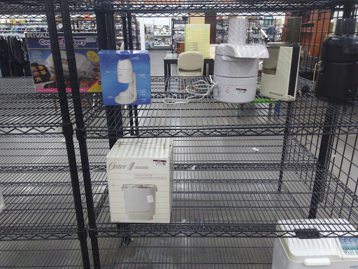 Thrift Store «7th St & Union Hills Goodwill Retail Store & Donation Center», reviews and photos, 710 E Union Hills Dr, Phoenix, AZ 85024, USA