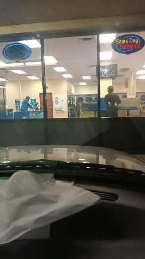 Laundromat «SpinZone Laundry North 24/7», reviews and photos, 6307 Cameron Rd, Austin, TX 78723, USA