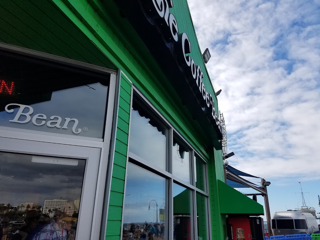 Coffee Bean & Tea Leaf