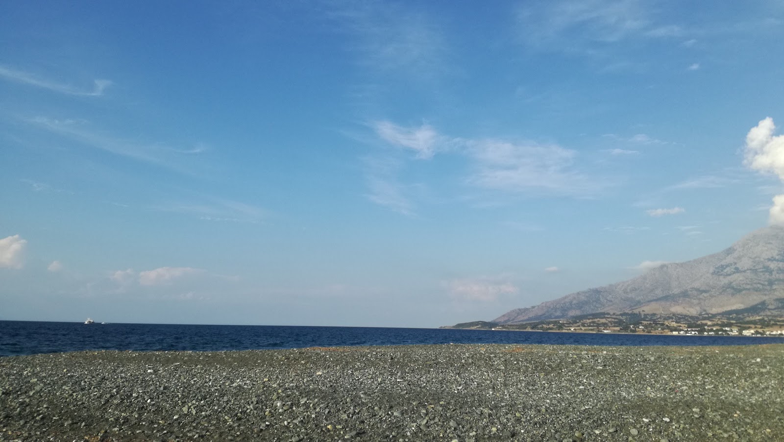 Kamariotisa beach'in fotoğrafı düz ve uzun ile birlikte
