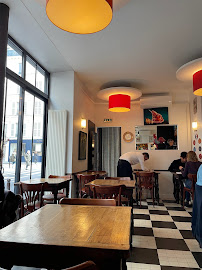 Atmosphère du Restaurant français Les Canailles à Paris - n°2