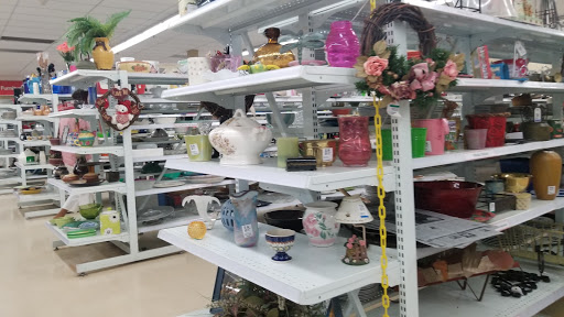 Thrift Store «Savers», reviews and photos, 26 Golf Center, Hoffman Estates, IL 60195, USA