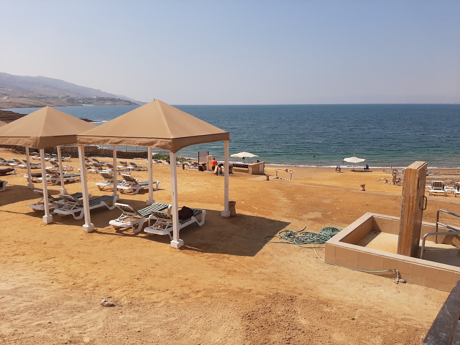 Foto de Hilton Dead Sea Beach con playa recta