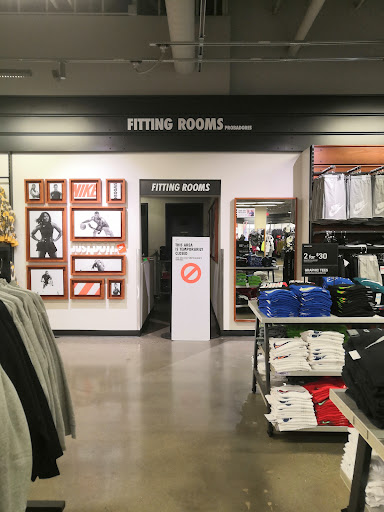 Clothing Store «Nike Factory Store», reviews and photos, 651 Kapkowski Rd #150, Elizabeth, NJ 07201, USA