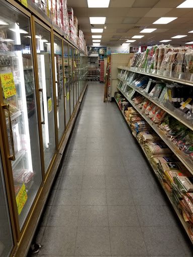 Korean Grocery Store «Lotte Oriental Foods & Gifts», reviews and photos, 4944 N High St, Columbus, OH 43214, USA