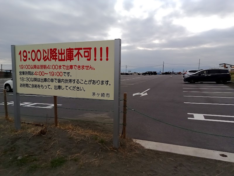 茅ヶ崎漁港 駐車場