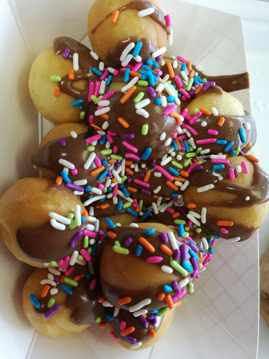 Donut Shop «College Hill Doughnut Co.», reviews and photos, 4618 E Central Ave, Wichita, KS 67208, USA