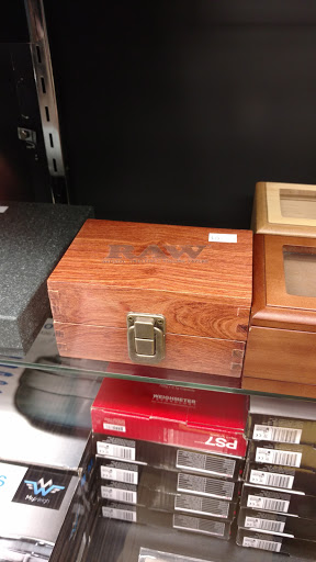 Tobacco Shop «Northern Lights», reviews and photos, 1140 Brighton Ave, Portland, ME 04102, USA