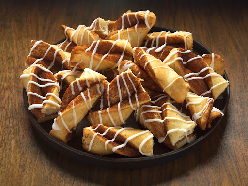 Pizza Restaurant «Round Table Pizza», reviews and photos, 1359 Washington Ave, San Leandro, CA 94577, USA