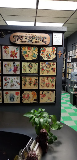 Tattoo Shop «Kaleidoscope Tattoo & Art Gallery», reviews and photos, 2374 Massachusetts Ave, Cambridge, MA 02140, USA