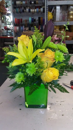 Florist «Bee Flowers», reviews and photos, 2637 E Allegheny Ave, Philadelphia, PA 19134, USA
