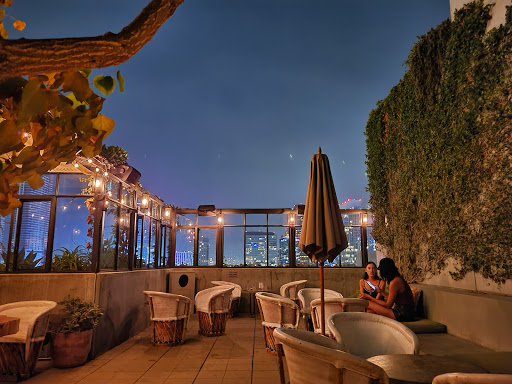 Hoteles rooftop bar en Los Angeles