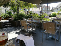 Atmosphère du Restaurant français Restaurant La Trinquette à Grandcamp-Maisy - n°1