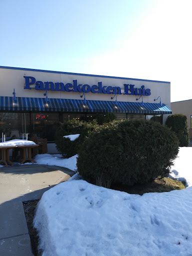 Shopping Mall «Miracle Mile Shopping Center», reviews and photos, Minnesota 100, St Louis Park, MN 55416, USA