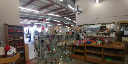 Thrift Store «Snowline Hospice Thrift Store Folsom», reviews and photos, 616 E Bidwell St, Folsom, CA 95630, USA