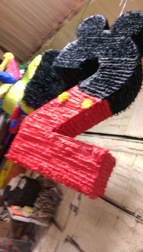 Florist «Davany Flowers & Pinatas», reviews and photos, 522 Cupples Rd, San Antonio, TX 78237, USA