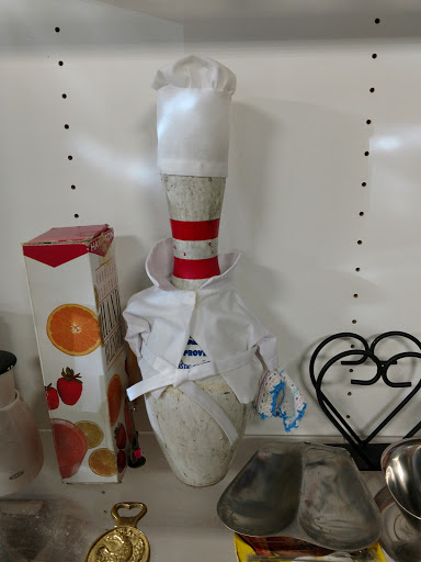 Thrift Store «Freedom Treasures Resale Store», reviews and photos, 7570 Cooley Lake Rd, Waterford Twp, MI 48327, USA